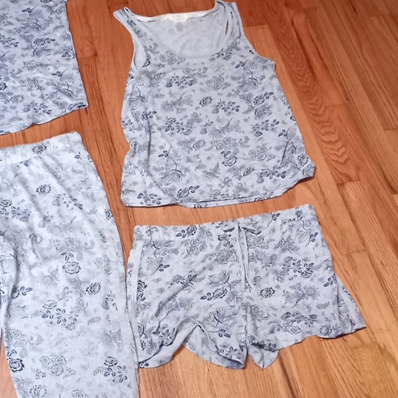 Lucky Brand fou piece pj set new without tags. Never worn - Picture 2 of 7